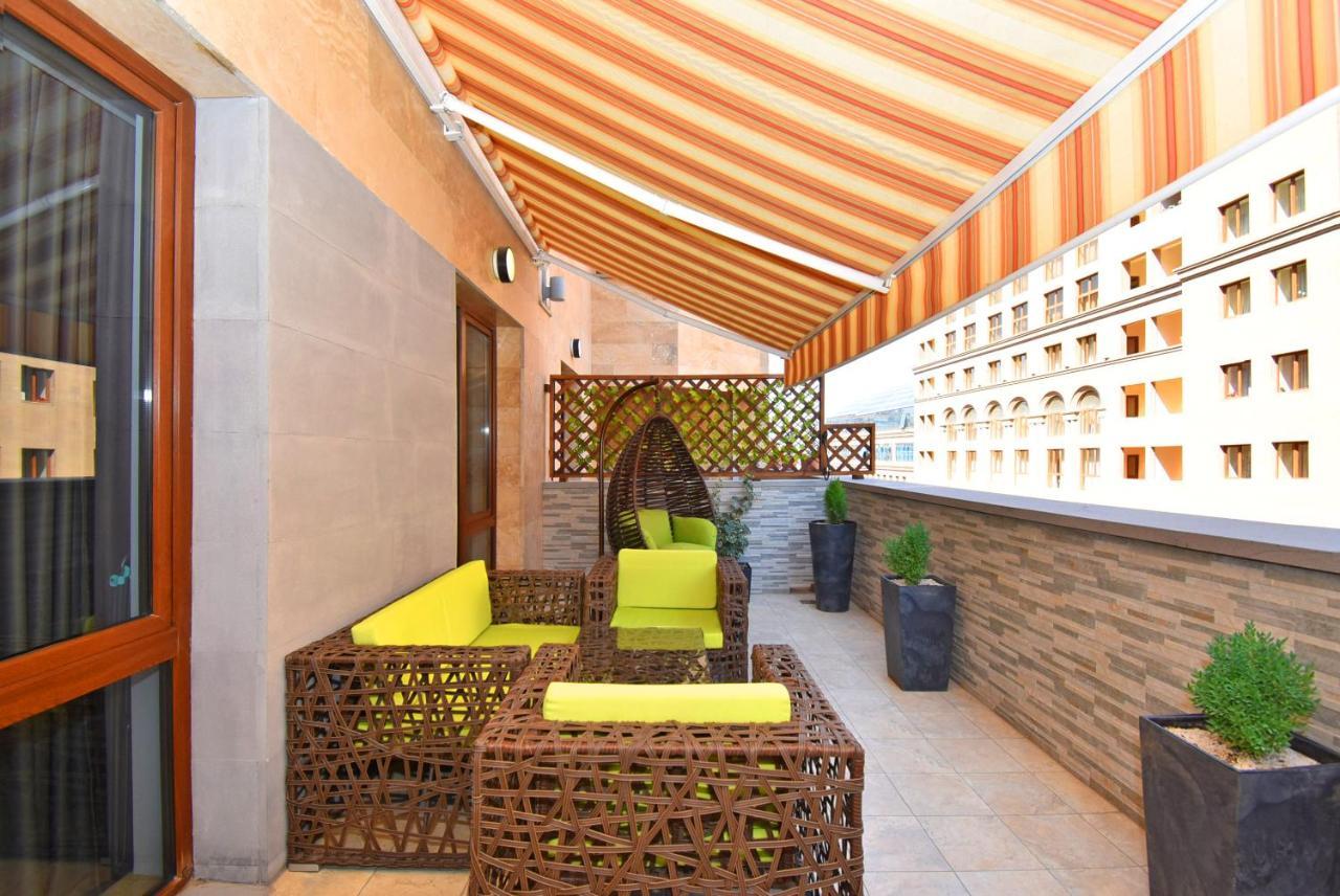 Yerevan4You Terrace Exterior foto